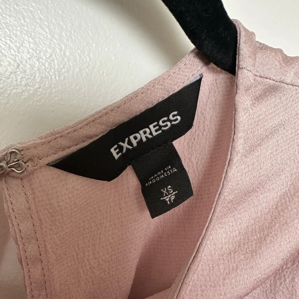 Express Ruffle Work Blouse - Picture 3 of 3